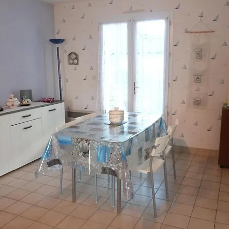 Maison Proche Plage, Animaux Admis - 4 Pers. - Fr-1-194-458